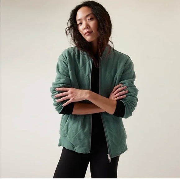 ATHLETA Retroplush Quilted Bomber Jacket Medium - Picture 1 of 10